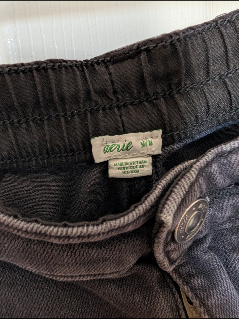 aerie Charcoal Black Button-Front Casual Shorts Stretchy Waist Distressed Sz M